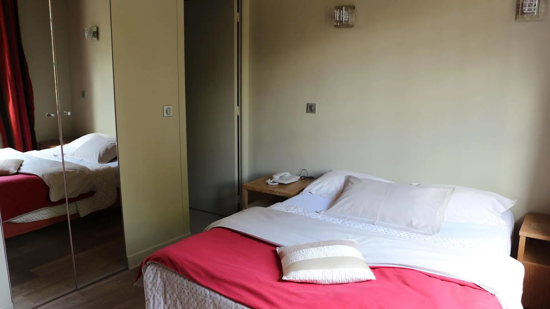 Le Vert Galant - Auberge Etchegorry Párizs Szálloda