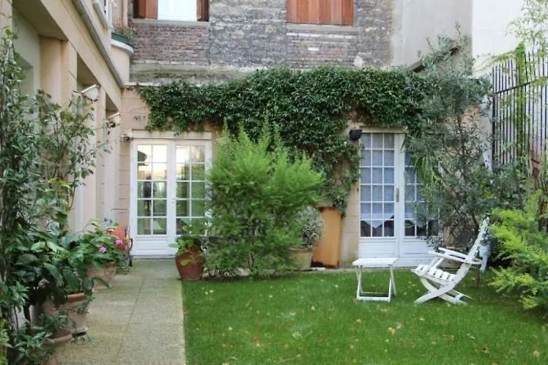 Le Vert Galant - Auberge Etchegorry Párizs Szálloda