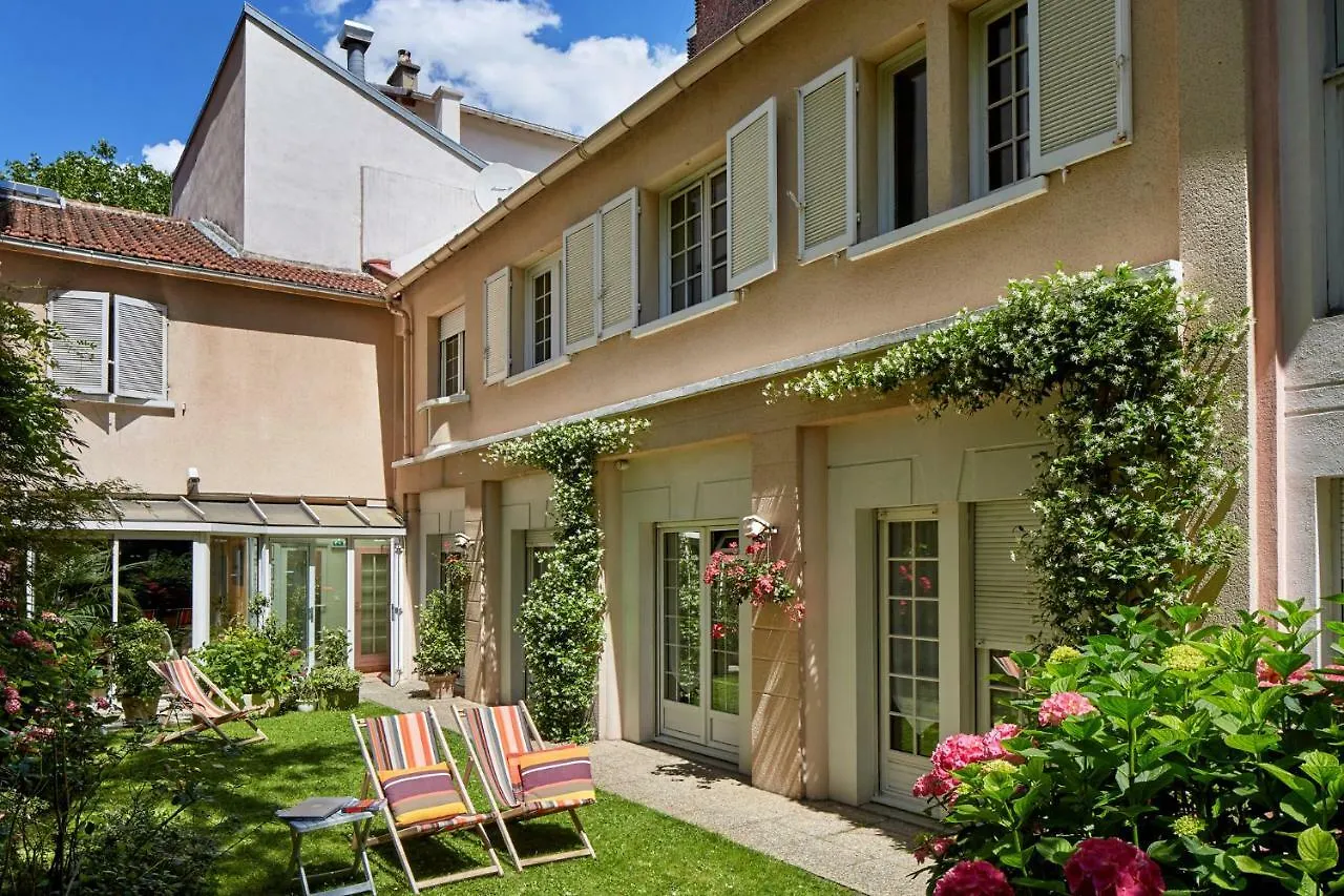 Le Vert Galant - Auberge Etchegorry Párizs