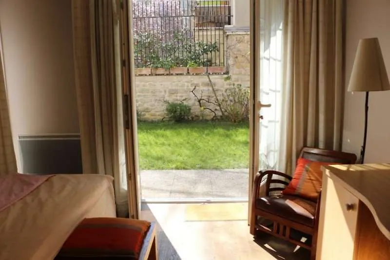 Hotel Le Vert Galant - Auberge Etchegorry Paris